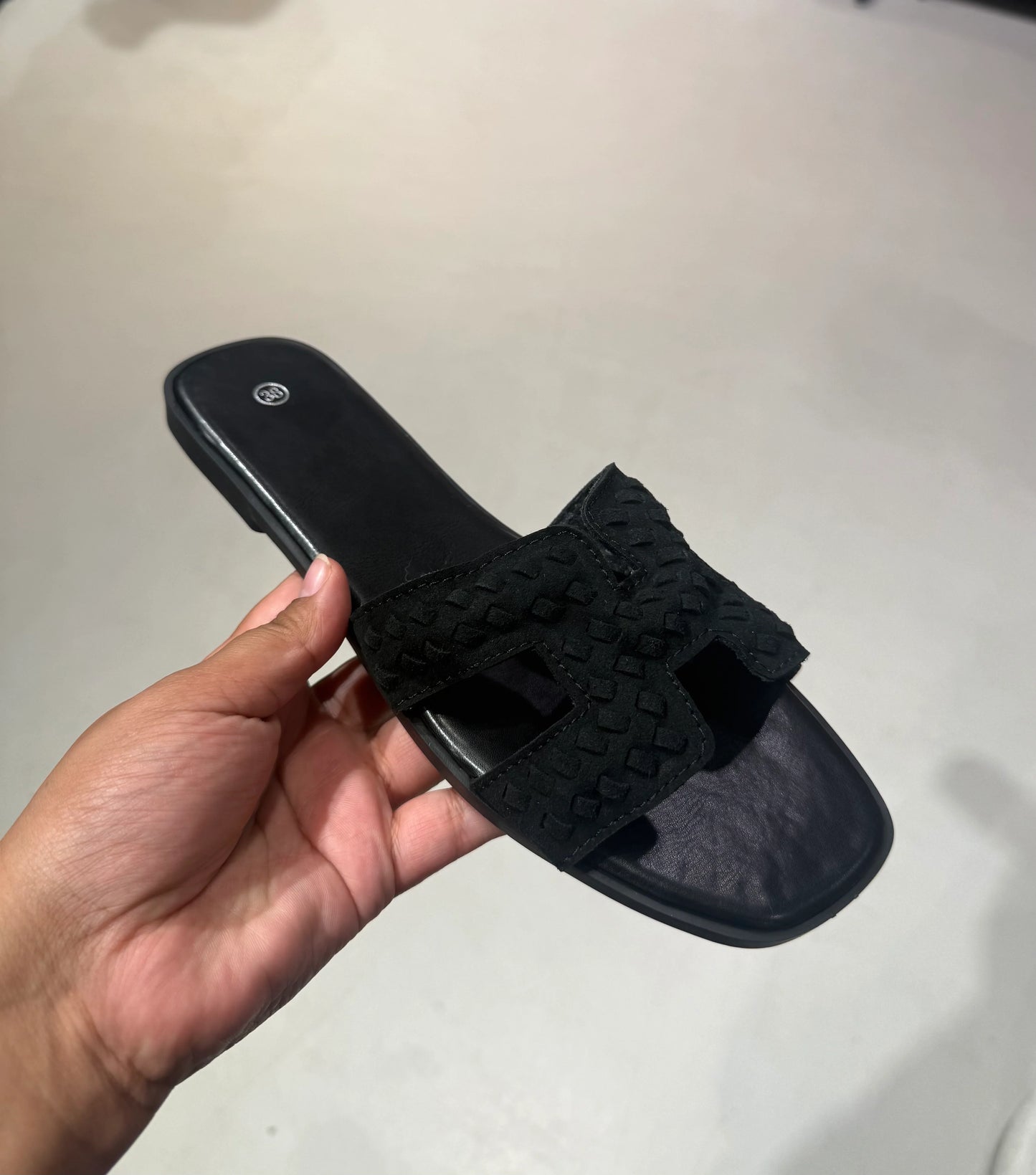 Herrie slippers -zwart