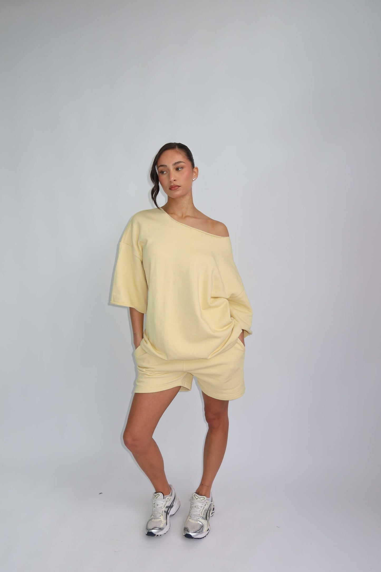 Pastell off shoulder -yellow