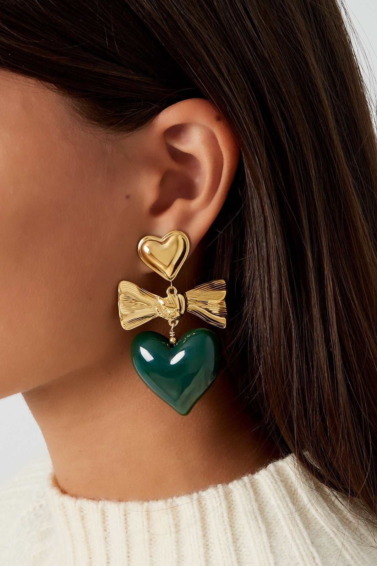 Oorbellen gekleurd hart en strik - groen & goud
