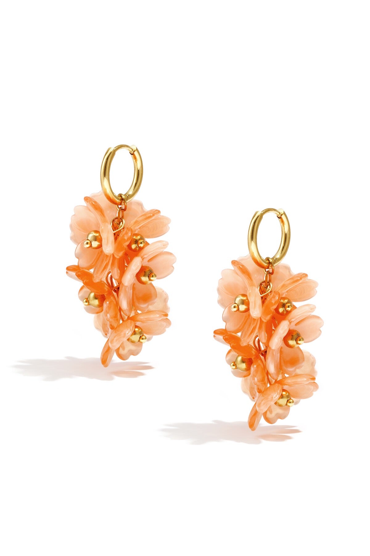 Oorbellen met acryl bloemen -oranje