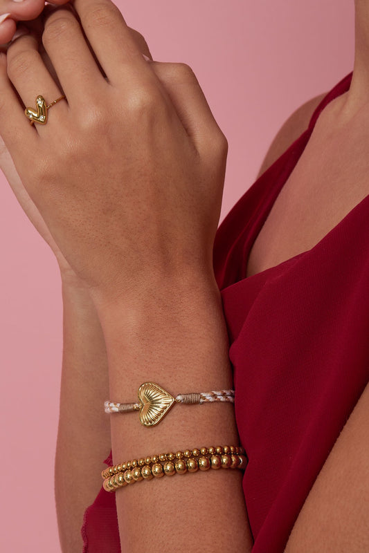 Armband met touwbedeltje