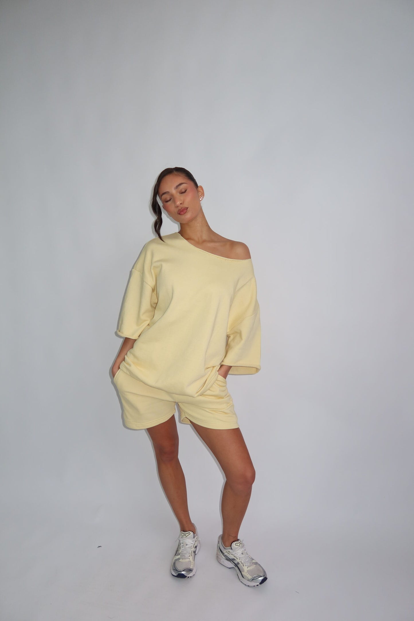 Pastell off shoulder -yellow