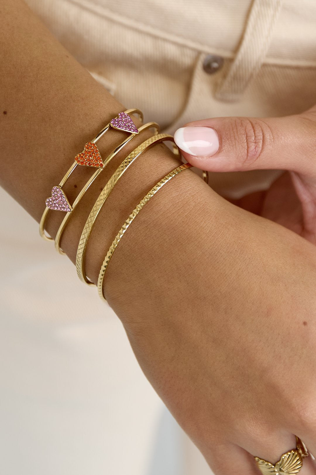 Bangel met strass harten