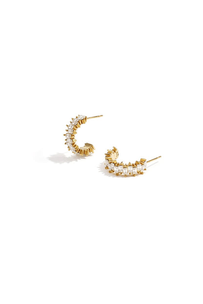 Oorbellen met zigzag steentjes -goud