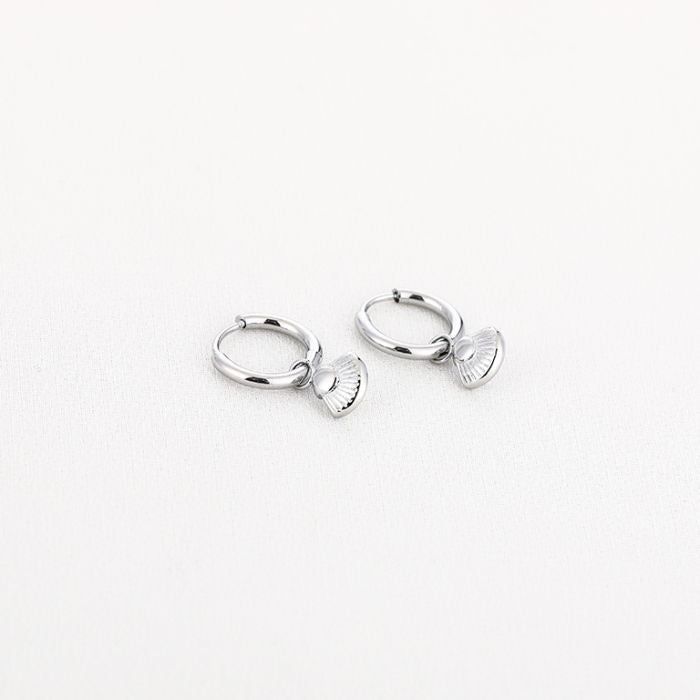 Oorbellen met zeeschelp -zilver