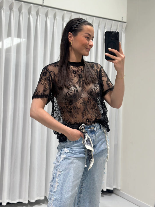 Maaikie lace top